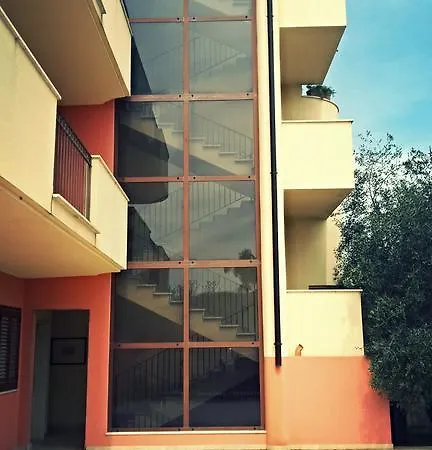 לינה וארוחת בוקר Arte
