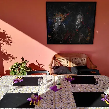 Arte לינה וארוחת בוקר *